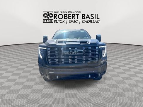 New 2026 GMC Sierra 2500 Denali Ultimate AWD/4WD image 3