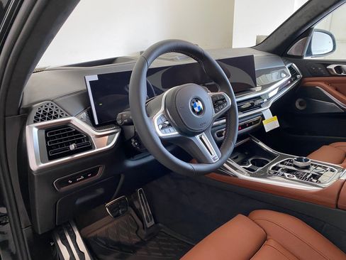 New 2026 BMW X7 M60i image 4