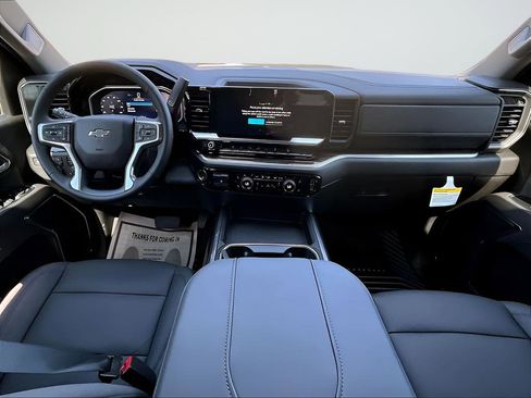 New 2026 Chevrolet Silverado 2500 LT w/ Trail Boss Package AWD/4WD image 4