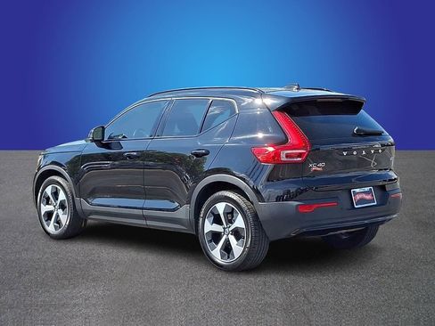 Used 2024 Volvo XC40 B5 Plus AWD/4WD image 6