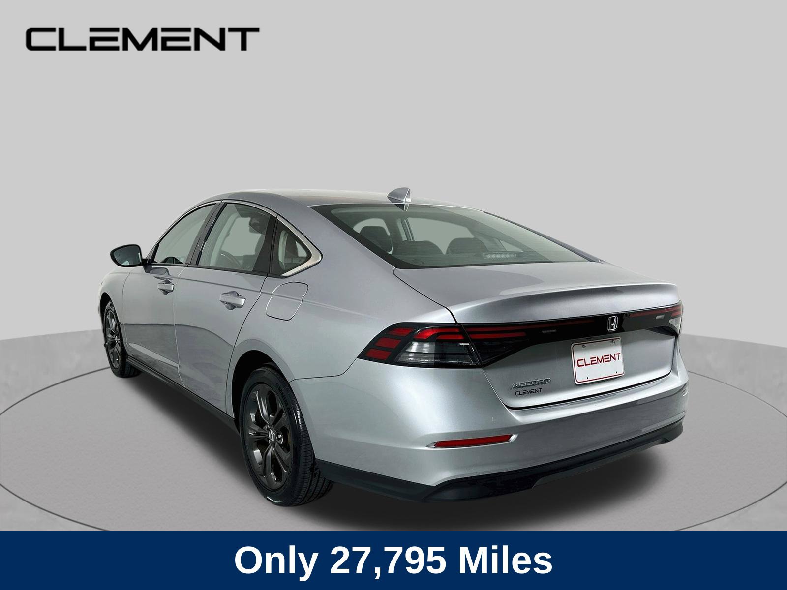 Used 2023 Honda Accord EX image 8