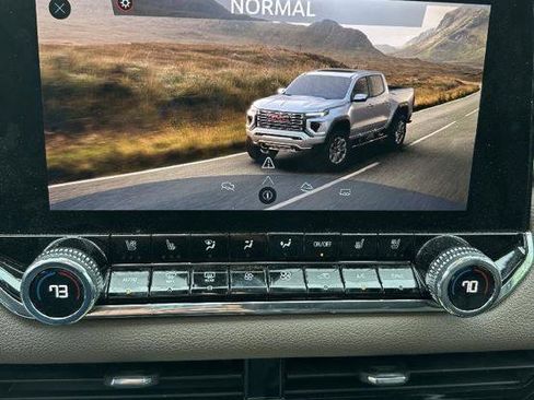 Used 2023 GMC Canyon Denali AWD/4WD image 14