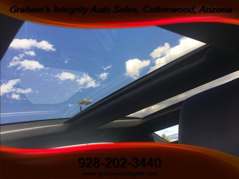 Used 2015 Mercedes-Benz E 400 Sedan image 9