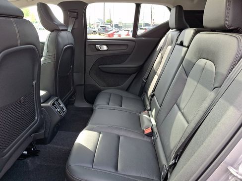 New 2026 Volvo XC40 B5 Plus w/ Climate Package AWD/4WD image 5