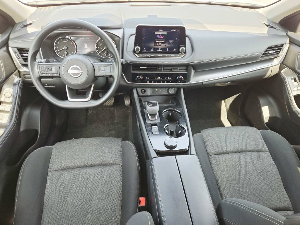 Used 2024 Nissan Rogue SV AWD/4WD image 9
