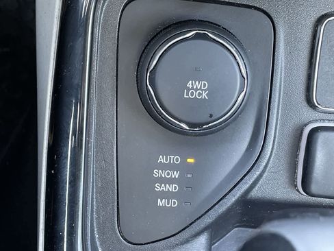 Used 2018 Jeep Compass Limited w/ Navigation Group image 28