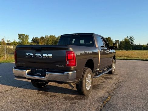 Used 2025 RAM 2500 Big Horn AWD/4WD image 9