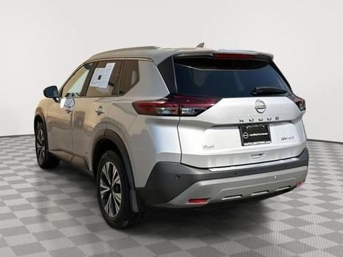 Used 2023 Nissan Rogue SV w/ SV Premium Package AWD/4WD image 5