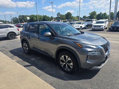Used 2023 Nissan Rogue SV AWD/4WD image 7