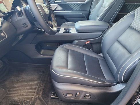 Used 2024 GMC Acadia Denali w/ Super Cruise Package FWD image 26