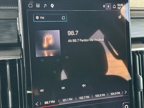 Certified 2024 GMC Acadia Elevation FWD image 27