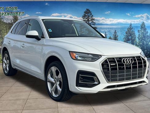 Used 2021 Audi Q5 Premium Plus w/ Premium Plus Package image 3