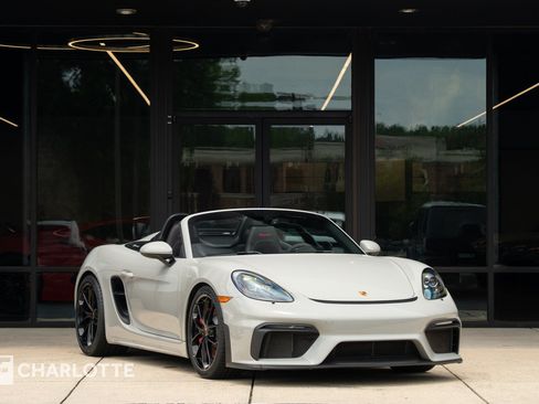 Used 2021 Porsche 718 Boxster Spyder RWD image 2