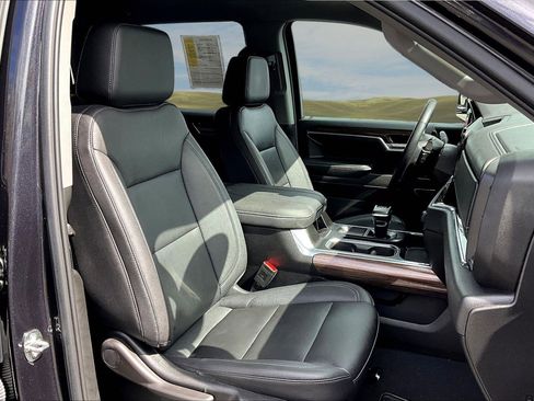 Used 2023 Chevrolet Silverado 1500 RST w/ Convenience Package II image 21