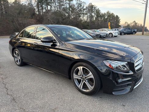 Used 2020 Mercedes-Benz E 350 Sedan image 3