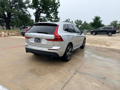 Used 2019 Volvo XC60 T5 Momentum w/ Premium Package FWD image 6