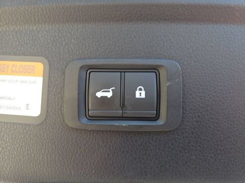 Used 2025 Mitsubishi Eclipse Cross SEL AWD/4WD image 28