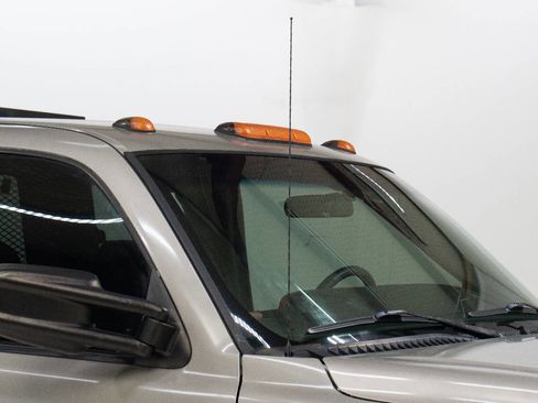 Used 2002 Chevrolet Silverado 3500 4X2 4dr Extended Cab image 11