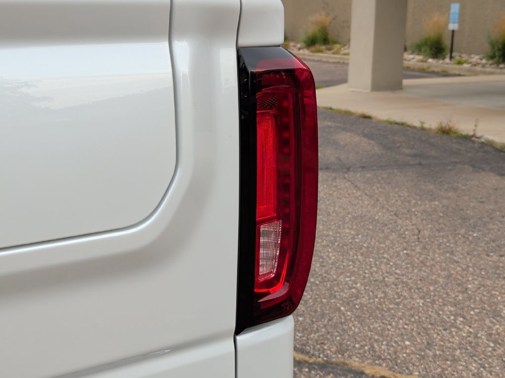 Used 2023 GMC Sierra 1500 Denali w/ Technology Package AWD/4WD image 45