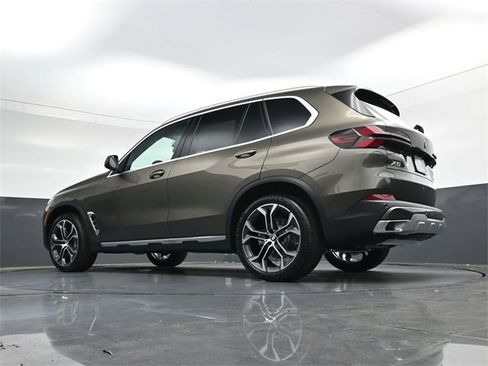 New 2026 BMW X5 sDrive40i image 29