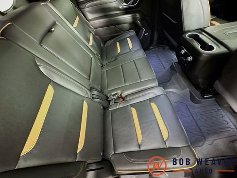 Used 2024 GMC Yukon XL AT4 image 31
