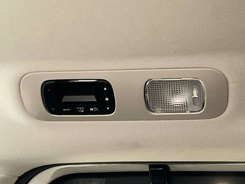 Used 2025 Honda Odyssey EX-L image 26