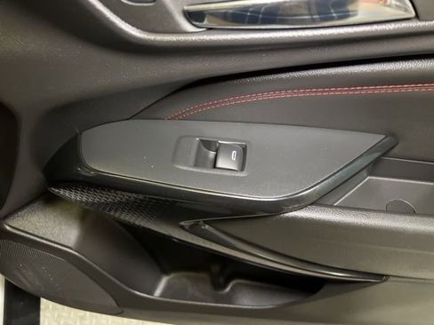 Used 2024 Chevrolet Trax RS w/ Sunroof Package image 59