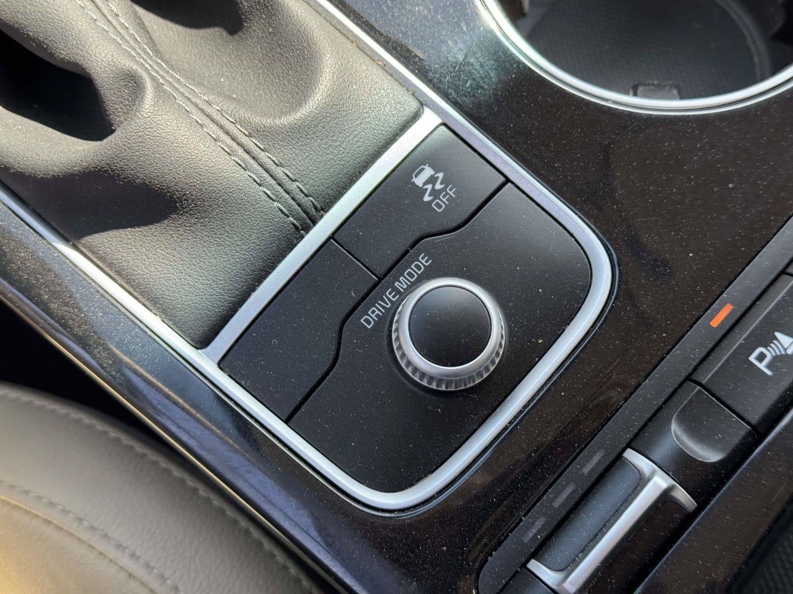 Used 2018 Kia Stinger RWD image 29