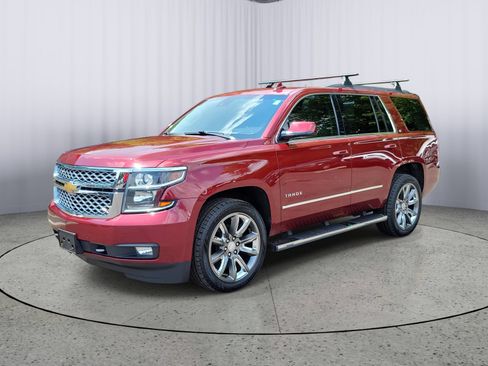 Used 2019 Chevrolet Tahoe LT w/ LT Signature Package AWD/4WD image 5