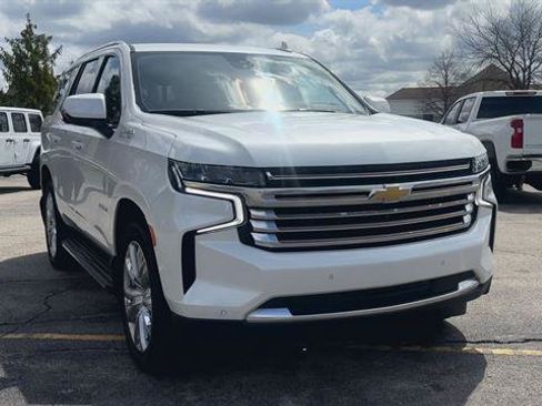 Used 2022 Chevrolet Tahoe High Country image 3
