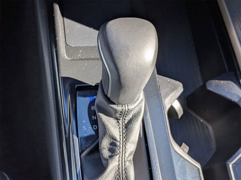 Used 2025 Toyota Camry SE image 26