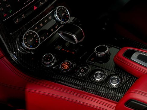 Used 2012 Mercedes-Benz SLS AMG Roadster image 15