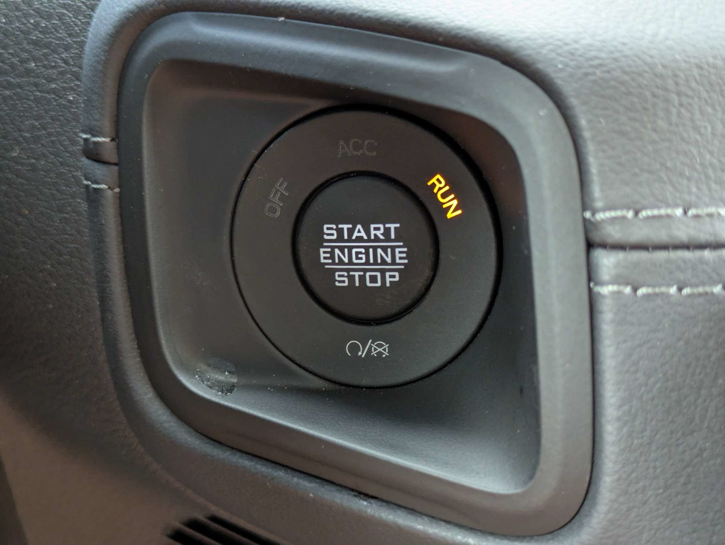 Used 2026 Jeep Wrangler Unlimited Sahara AWD/4WD image 28