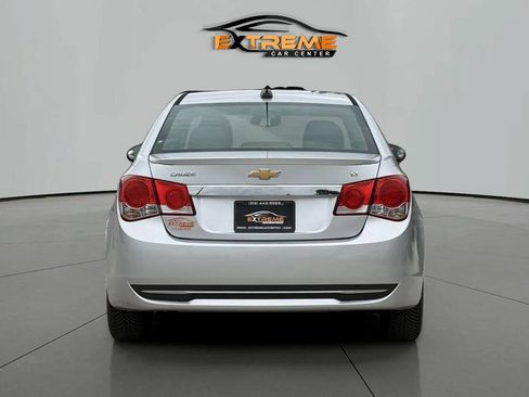Used 2015 Chevrolet Cruze LT w/ Sun And Sound Package FWD image 5