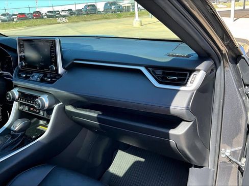 Used 2021 Toyota RAV4 XSE image 18