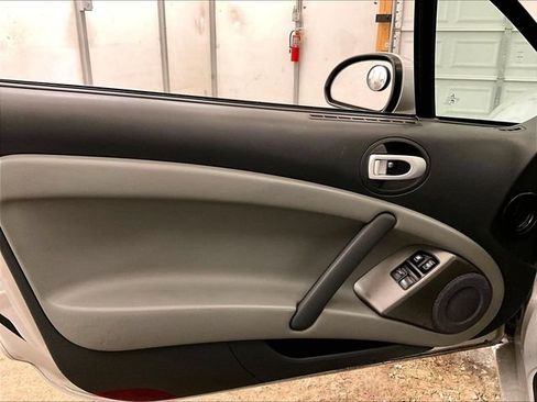 Used 2008 Mitsubishi Eclipse GS FWD image 22