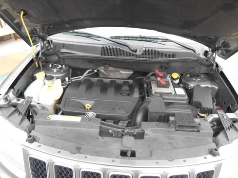 Used 2012 Jeep Compass Limited w/ Sun/Sound Group image 12