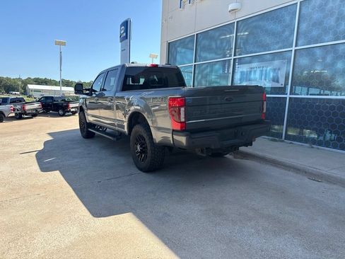Used 2022 Ford F250 Lariat w/ Black Appearance Package AWD/4WD image 5