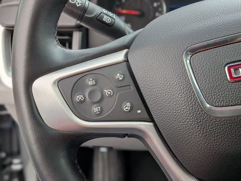 Used 2023 GMC Terrain SLT image 21