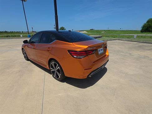 Used 2021 Nissan Sentra SR w/ SR Premium Package FWD image 5