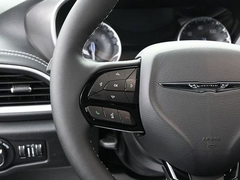 New 2026 Chrysler Pacifica Select w/ S Appearance Package image 26