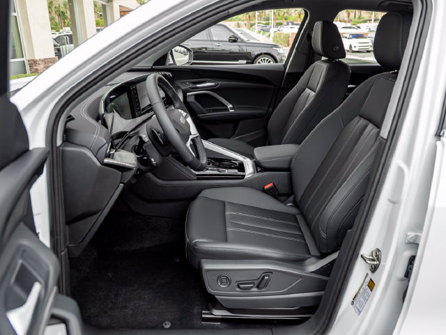 Used 2026 Audi Q5 Premium AWD/4WD image 14