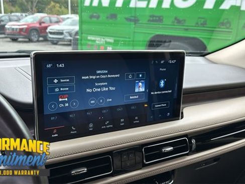 Used 2022 Lincoln Nautilus Reserve image 16