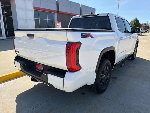 Used 2024 Toyota Tundra SR5 w/ SR5 Convenience Package AWD/4WD image 4