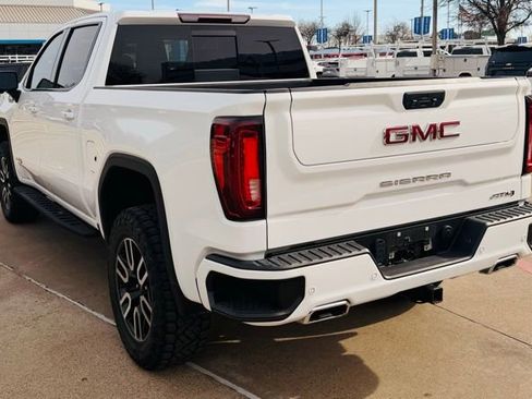 Used 2022 GMC Sierra 1500 AT4 w/ AT4 Premium Package image 4