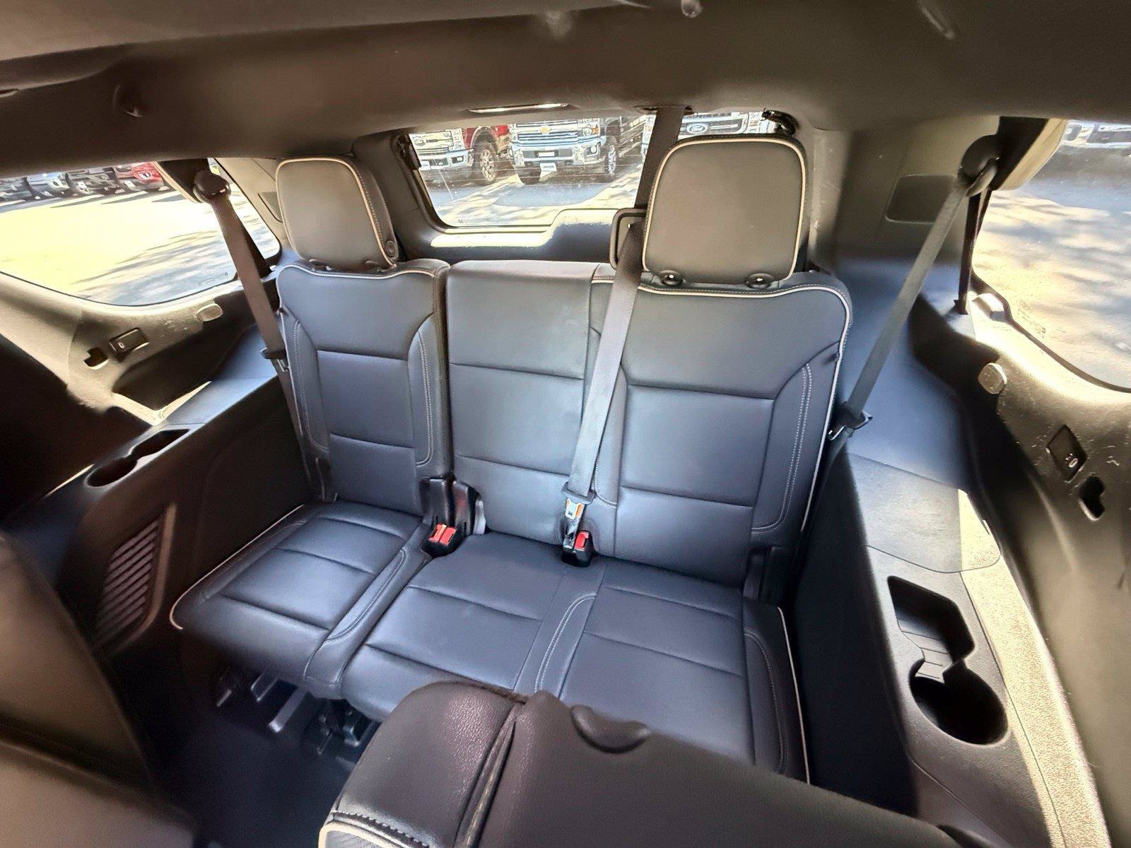 Used 2023 GMC Yukon SLT w/ SLT Premium Package RWD image 34