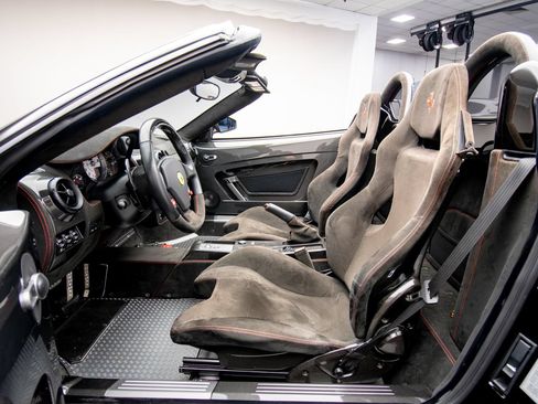 Used 2009 Ferrari F430 Scuderia RWD image 19