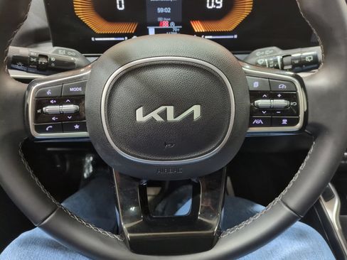 Used 2024 Kia Sorento EX w/ Panoramic Sunroof Package FWD image 21