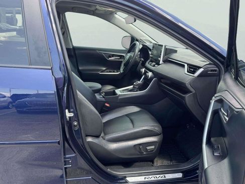 Used 2022 Toyota RAV4 Limited FWD image 54