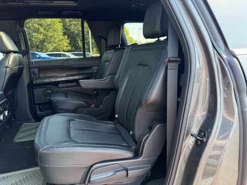 Used 2021 Ford Expedition Max Limited AWD/4WD image 23